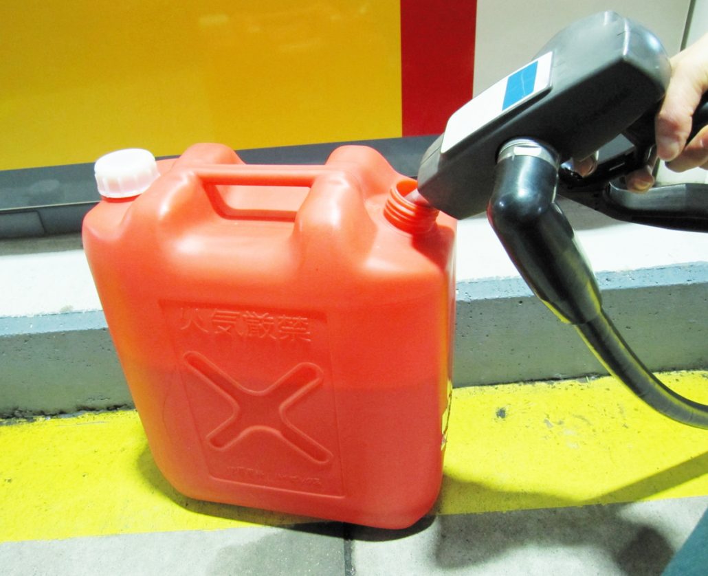 灯油（石油）の車内消臭・清掃クリーニング